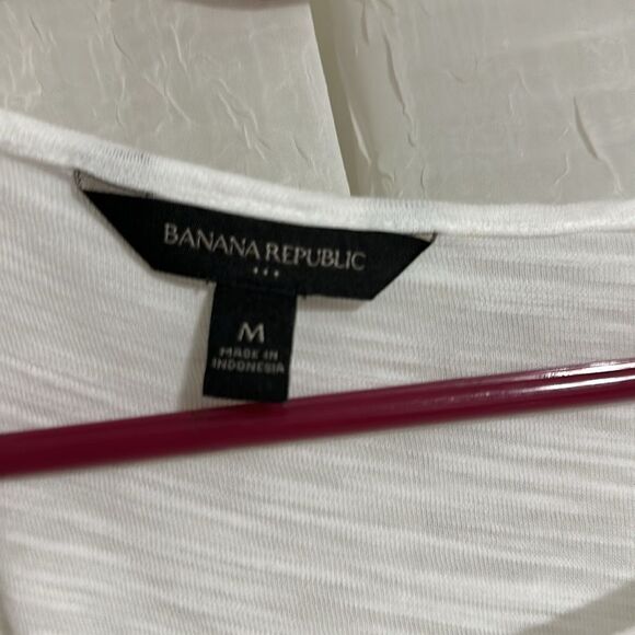 Banana Republic M White Short Flutter Sleeve Cotton Blend Tee - Picture 7 of 9